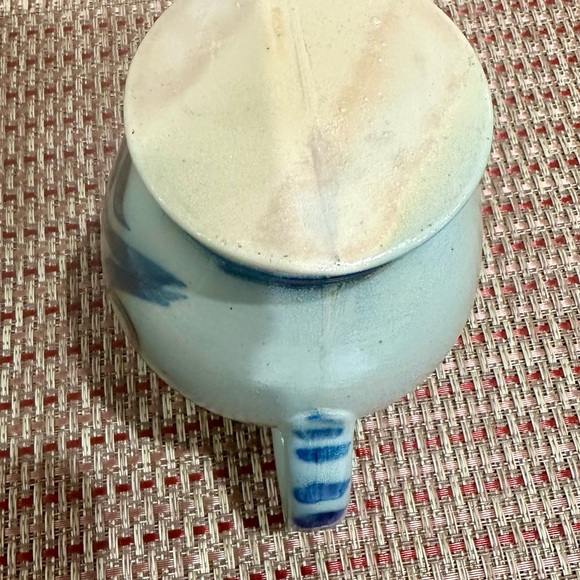 Pottery pitcher - Picture 4 of 9